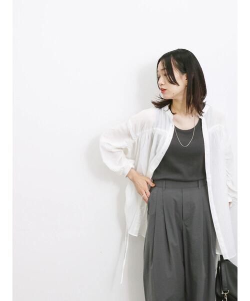 Samansa Mos2 blue（サマンサモスモスブルー）の「裾ドロストギャザーチュニック（シャツ/ブラウス・レディース・ブラック/オフホワイト/オレンジ・F）」の6枚目の写真