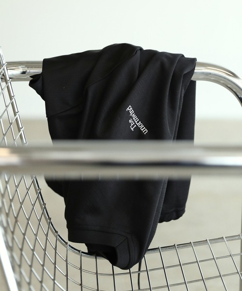 The unormwind（ザアンノームワインド）の「シティフットボールユニフォーム裾ドローコードダブル胸刺繍ロゴ半袖VネックTシャツ（Tシャツ/カットソー・メンズ・ブラック/ホワイト/ネイビー・S/M/L/XL）」の10枚目の写真