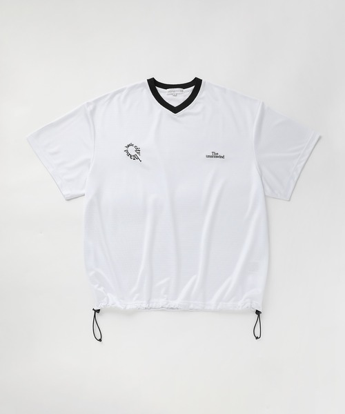The unormwind（ザアンノームワインド）の「シティフットボールユニフォーム裾ドローコードダブル胸刺繍ロゴ半袖VネックTシャツ（Tシャツ/カットソー・メンズ・ブラック/ホワイト/ネイビー・S/M/L/XL）」の22枚目の写真