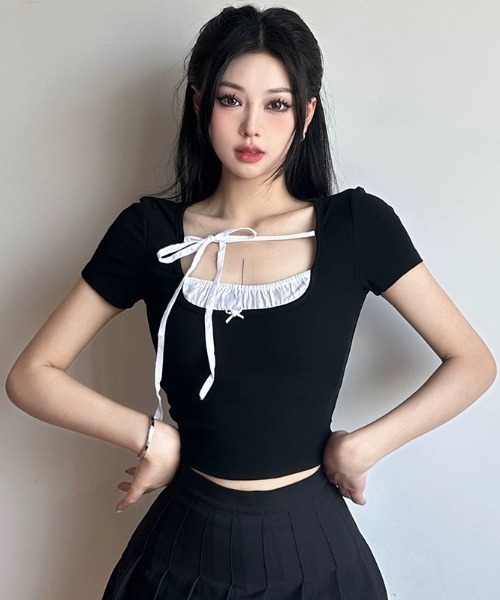 .KOM（ドットコム）の「A'GEM/9 × .kom 『.KOM/ドットケーオーエム』 フェイク ツーピース半袖カットソー（Tシャツ/カットソー・レディース・ブラック・M/L）」の2枚目の写真
