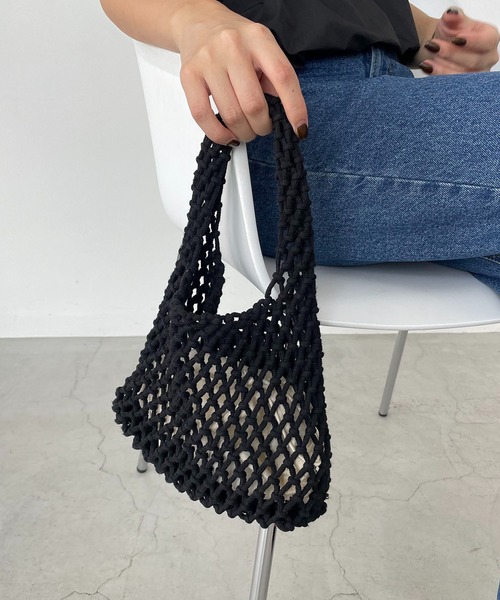 CAPRICIEUX LE'MAGE(カプリシューレマージュ)の「メッシュミニバッグ(ハンドバッグ・レディース・ホワイト/ブラック・FREE)」の6枚目の写真
