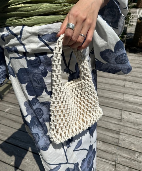 CAPRICIEUX LE'MAGE(カプリシューレマージュ)の「メッシュミニバッグ(ハンドバッグ・レディース・ホワイト/ブラック・FREE)」の9枚目の写真