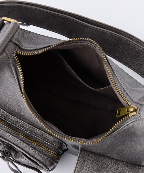 one after another NICE CLAUP（ワンアフターアナザーナイスクラップ）の「ドロストポケットショルダーバッグ（ショルダーバッグ・レディース・ブラック/ダークブラウン/ピンク/アイボリー・FREE）」の19枚目の写真