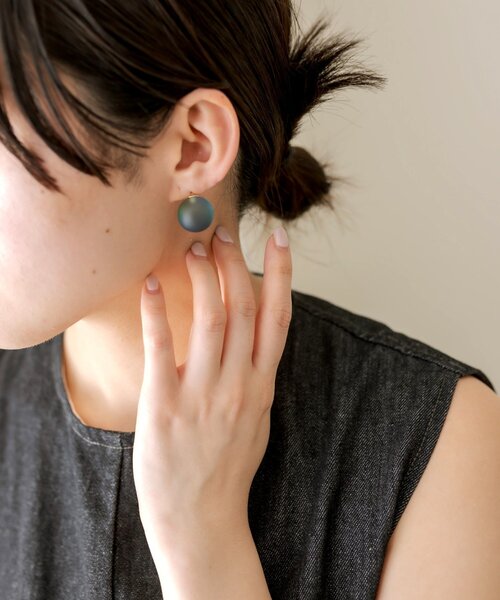 No.1199-A　ツートンカラー☆ピアス・イヤリング(ブルー/ネイビー) AZUL BY MOUSSY | ダルメタルXシェイプドイヤリング (ピアス