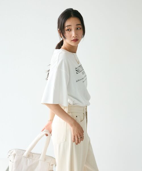 CRAFT STANDARD BOUTIQUE(クラフトスタンダードブティック)の「フレア袖SOLUTIONロゴTee(Tシャツ/カットソー・レディース・オフホワイト/ブルー/ブラック/ベージュ・FREE)」の7枚目の写真