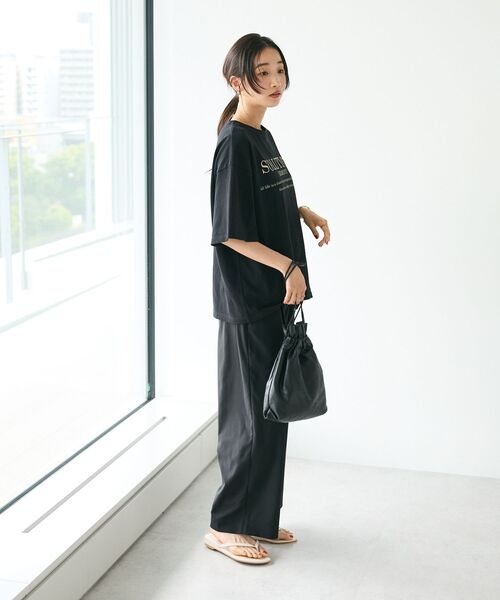CRAFT STANDARD BOUTIQUE(クラフトスタンダードブティック)の「フレア袖SOLUTIONロゴTee(Tシャツ/カットソー・レディース・オフホワイト/ブルー/ブラック/ベージュ・FREE)」の22枚目の写真