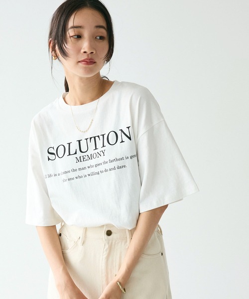 CRAFT STANDARD BOUTIQUE(クラフトスタンダードブティック)の「フレア袖SOLUTIONロゴTee(Tシャツ/カットソー・レディース・オフホワイト/ブルー/ブラック/ベージュ・FREE)」の1枚目の写真