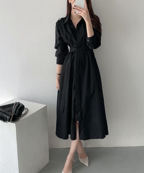 ECLIN(エクラン)の「ウエストマークAラインロングシャツワンピース(ワンピース・レディース・カーキ/ブラック/ベージュ・M/L/XL)」の4枚目の写真