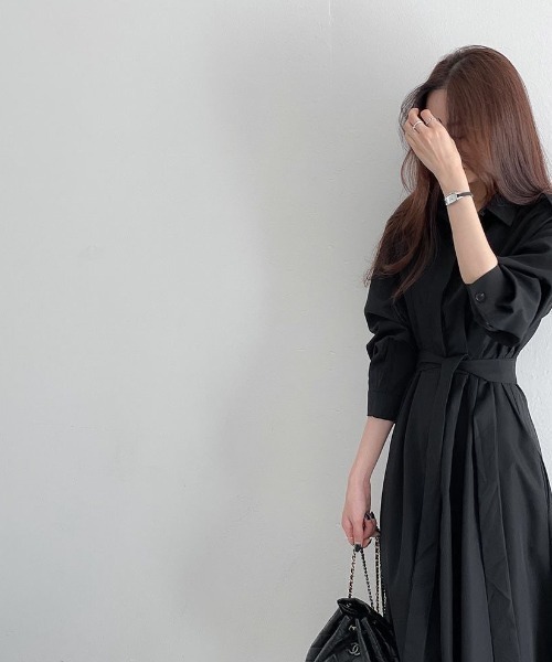 ECLIN(エクラン)の「ウエストマークAラインロングシャツワンピース(ワンピース・レディース・カーキ/ブラック/ベージュ・M/L/XL)」の13枚目の写真