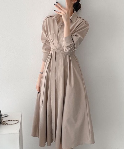 ECLIN(エクラン)の「ウエストマークAラインロングシャツワンピース(ワンピース・レディース・カーキ/ブラック/ベージュ・M/L/XL)」の16枚目の写真