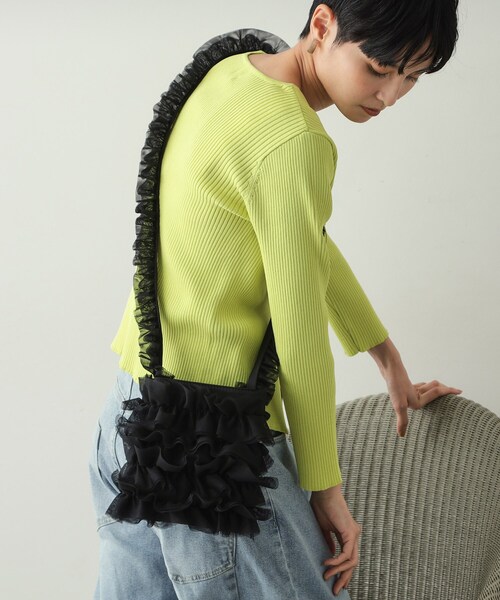 OPAQUE.CLIP（オペークドットクリップ）の「◆チュールフリルミニショルダーバッグ（ショルダーバッグ・レディース・アイボリー/ブラック/チャコールグレー・00）」の4枚目の写真