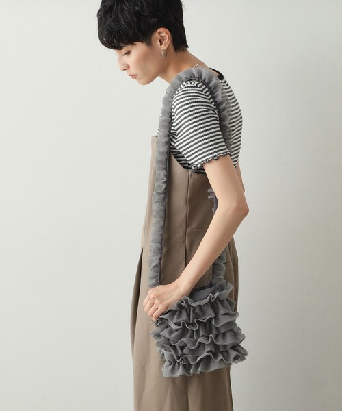 OPAQUE.CLIP（オペークドットクリップ）の「◆チュールフリルミニショルダーバッグ（ショルダーバッグ・レディース・アイボリー/ブラック/チャコールグレー・00）」の13枚目の写真