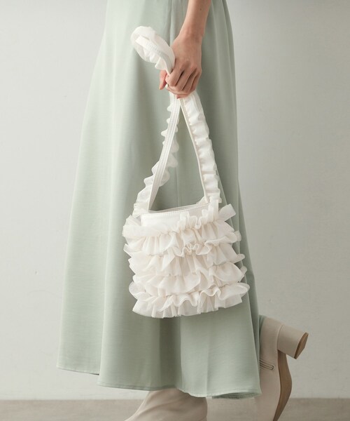 OPAQUE.CLIP（オペークドットクリップ）の「◆チュールフリルミニショルダーバッグ（ショルダーバッグ・レディース・アイボリー/ブラック/チャコールグレー・00）」の16枚目の写真