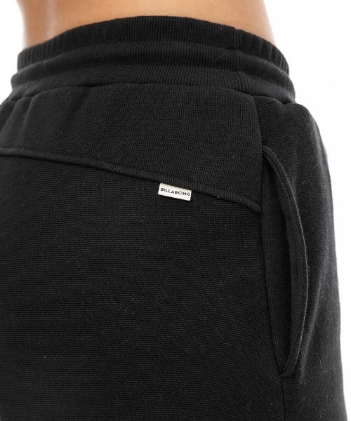 BILLABONG(ビラボン)の「BILLABONG レディース LOOSE SWEAT JOGGER P ロングパンツ 【2024年秋冬モデル】/ビラボンスウェットパンツ(スウェットパンツ・レディース・ブラック/グレー/ブルー系その他・MEDIUM/LARGE)」の9枚目の写真