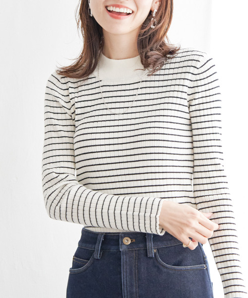 ikka（イッカ）の「【洗濯機で洗える】クリーミーミニハイネックリブニット（ニット/セーター・レディース・ブラック/オフホワイト/シルバー/レッド/その他1・S/M/L）」の5枚目の写真