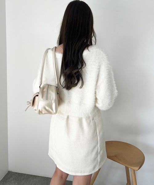 one after another NICE CLAUP(ワンアフターアナザーナイスクラップ)の「【OTONA NICE】チョーカー付きチュニック(チュニック・レディース・アイボリー/ブラック/ブラウン系その他・FREE)」の4枚目の写真