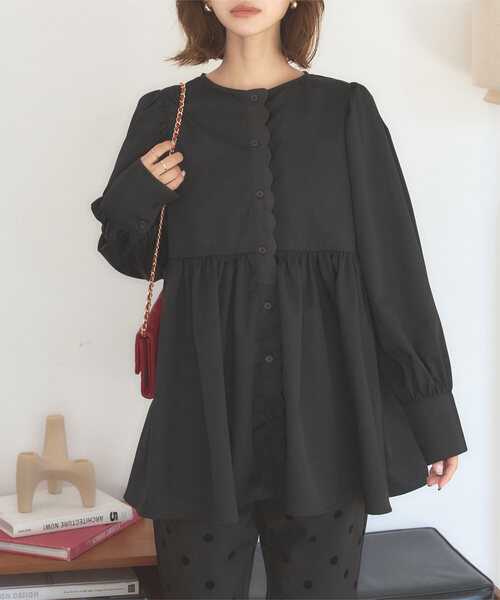 KOBE LETTUCE（コウベレタス）の「ロングスリーブスカラップブラウス（シャツ/ブラウス・レディース・オフホワイト/ブラック/ベージュ系その他/ベージュ・M）」の2枚目の写真