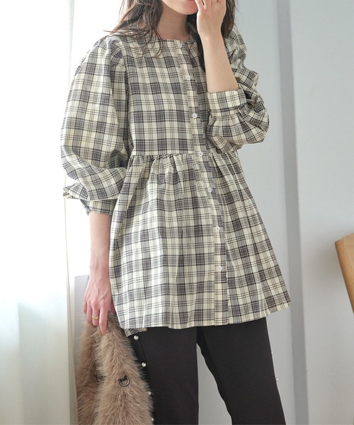 KOBE LETTUCE（コウベレタス）の「ロングスリーブスカラップブラウス（シャツ/ブラウス・レディース・オフホワイト/ブラック/ベージュ系その他/ベージュ・M）」の8枚目の写真