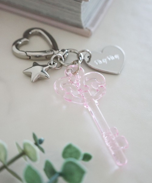 tiny tiny（ティニーティニー）の「キーモチーフチャーム[tiny tiny(ティニーティニー)]（チャーム・レディース・ライトブルー/ピンク・0）」の2枚目の写真