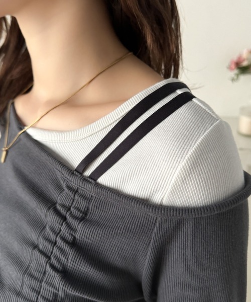 mily bilet(ミウィビレット)の「【mily bilet】アシメネックレイヤード風シャーリング使い袖フレア胸刺繍カットソー(長袖)(Tシャツ/カットソー・レディース・ピンク/アイボリー/ブラック/グレー・MEDIUM/LARGE/X-LARGE/SMALL)」の19枚目の写真