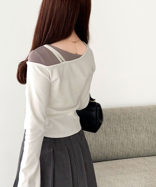 mily bilet(ミウィビレット)の「【mily bilet】アシメネックレイヤード風シャーリング使い袖フレア胸刺繍カットソー(長袖)(Tシャツ/カットソー・レディース・ピンク/アイボリー/ブラック/グレー・MEDIUM/LARGE/X-LARGE/SMALL)」の22枚目の写真