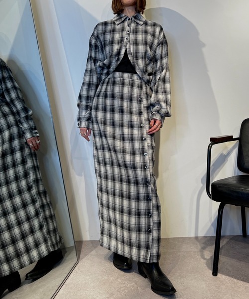 Solace（ソレイス）の「フロントボタンチェックロングナロースカート/セットアップ対応（スカート・レディース・ブラック/ブラウン・FREE）」の16枚目の写真