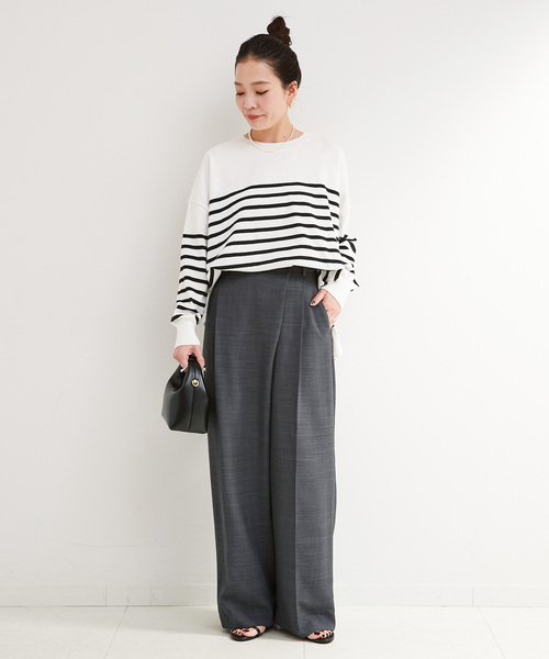 B.C STOCK(ベーセーストック)の「アシンメトリータックパンツ(スラックス・レディース・ブラック系その他/ライトグレー/ベージュ・SMALL/MEDIUM)」の4枚目の写真