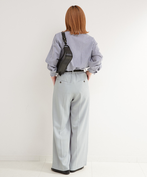 B.C STOCK(ベーセーストック)の「アシンメトリータックパンツ(スラックス・レディース・ブラック系その他/ライトグレー/ベージュ・SMALL/MEDIUM)」の13枚目の写真