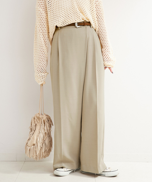 B.C STOCK(ベーセーストック)の「アシンメトリータックパンツ(スラックス・レディース・ブラック系その他/ライトグレー/ベージュ・SMALL/MEDIUM)」の18枚目の写真