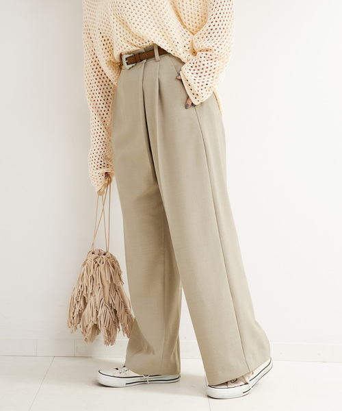 B.C STOCK(ベーセーストック)の「アシンメトリータックパンツ(スラックス・レディース・ブラック系その他/ライトグレー/ベージュ・SMALL/MEDIUM)」の22枚目の写真