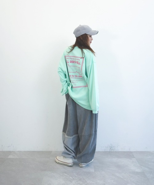 niko and...（ニコアンド）の「【MODE NORM CORE】ミニ裏毛グラフィックロングTシャツ（Tシャツ/カットソー・レディース・スモーク/ライトグリーン/オフホワイト・FREE）」の15枚目の写真