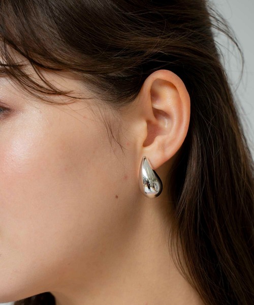 NOELA（ノエラ）の「ぷっくりピアス（ピアス（両耳用）・レディース・シルバー/ゴールド・フリー）」の9枚目の写真