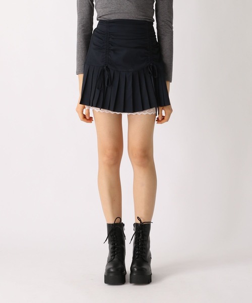 FOREVER 21(フォーエバー トゥエンティーワン)の「【2025SS】レースレイヤードプリーツミニスカート(スカート・レディース・ネイビー/グレー・SMALL/MEDIUM)」の16枚目の写真