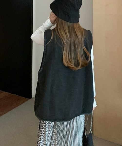 SEU(エスイーユー)の「オーバーサイズデニムジレ デニムベスト ビッグシルエット 重ね着(ベスト・レディース・ブルー/ブラック・フリー)」の12枚目の写真