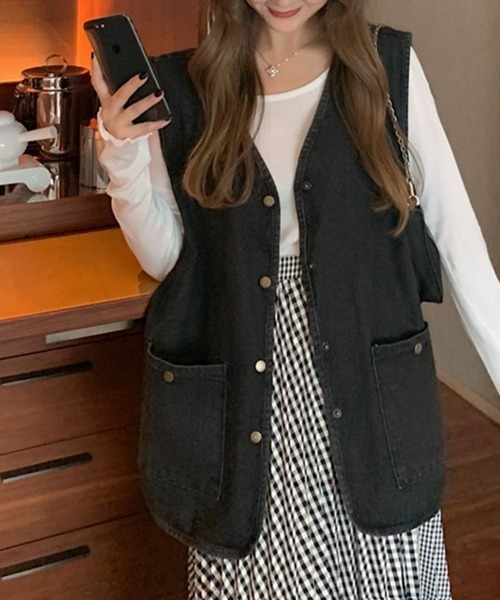SEU(エスイーユー)の「オーバーサイズデニムジレ デニムベスト ビッグシルエット 重ね着(ベスト・レディース・ブルー/ブラック・フリー)」の13枚目の写真