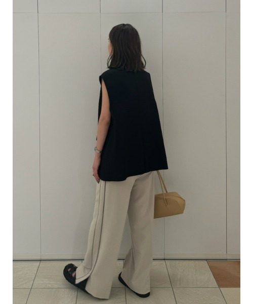 Mila Owen（ミラオーウェン）の「ウエストゴムパイピングラインジャージパンツ（その他パンツ・レディース・ベージュ/ネイビー/ブラック・0/1）」の20枚目の写真