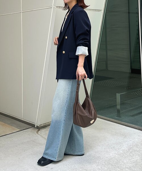 Thevon（ゼボン）の「GOLDボタンテーラードジャケット（テーラードジャケット・レディース・ベージュ/ホワイト系その他/ネイビー/ブラウン/ベージュ系その他2・FREE）」の6枚目の写真