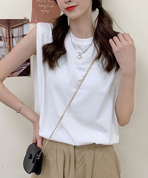 Asterellivi(アステレリビ)の「クルーネックノースリーブカットソー(Tシャツ/カットソー・レディース・ベージュ/ブラック/ホワイト・FREE)」の2枚目の写真