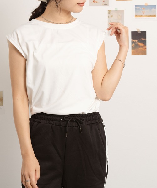 Asterellivi(アステレリビ)の「クルーネックノースリーブカットソー(Tシャツ/カットソー・レディース・ベージュ/ブラック/ホワイト・FREE)」の10枚目の写真