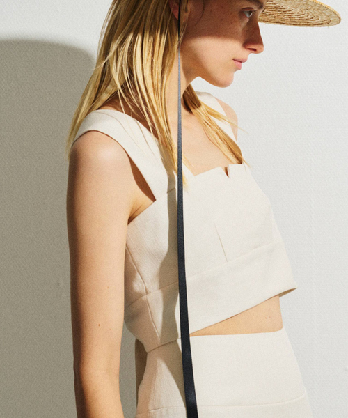 Rouge vif（ルージュヴィフ）の「【セットアップ対応】ビスチェリボンブラウス（ベスト・レディース・ブラック/アイボリー・フリー）」の2枚目の写真