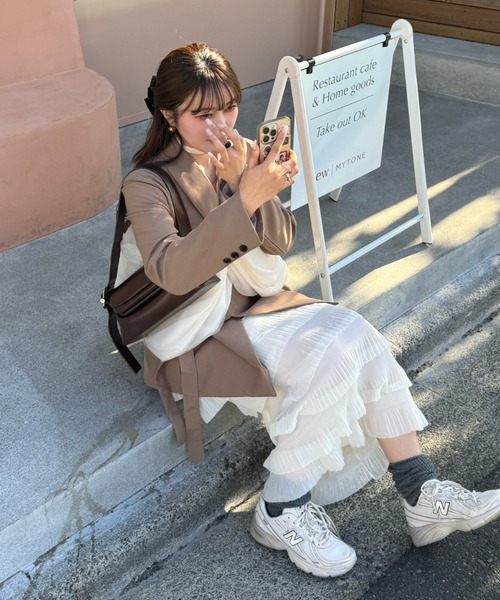efill(エフィル)の「カットフリル I ライン スカート(スカート・レディース・ベージュ/ブラック・FREE)」の15枚目の写真
