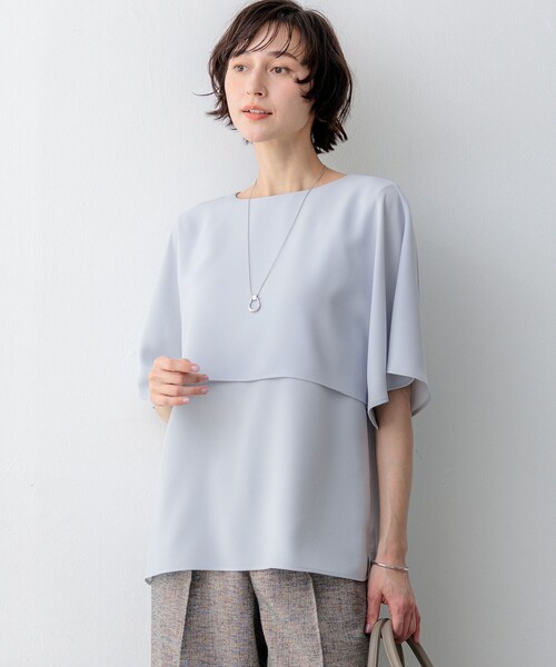 23区 S(ニジュウサンクチイサイサイズ)の「ストレッチジョーゼット ケープデザイン カットソー(Tシャツ/カットソー・レディース・ブラック系/ダークブラウン系/ベージュ系/スモーキーグリーン系/ネイビー系/ホワイト系/ブルー/ピンク・32)」の6枚目の写真