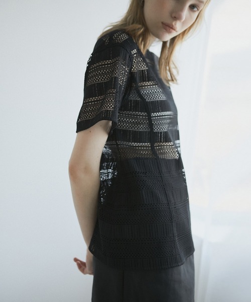 LE CIEL BLEU（ルシェルブルー）の「テープディテールレーストップス / Tape Detail Lace Tops（Tシャツ/カットソー・レディース・ブラック/アイボリー・36）」の6枚目の写真