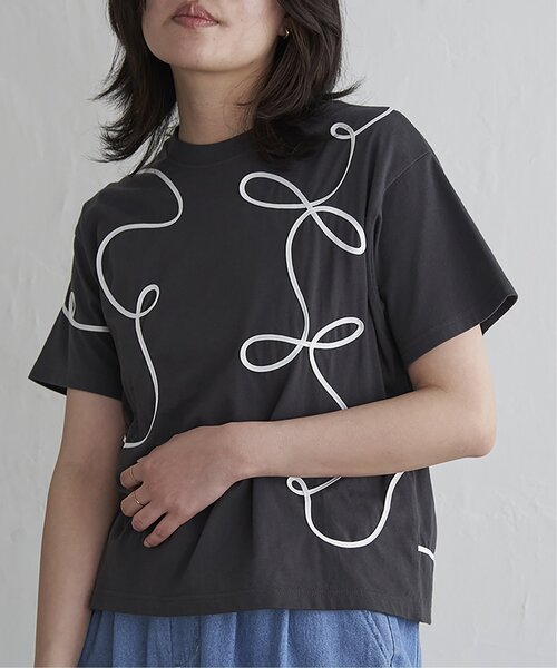 VENCEEXCHANGE（ヴァンスエクスチェンジ）の「コード刺繍Tシャツ（Tシャツ/カットソー・レディース・ライトグレー/チャコール/アイボリー・FREE）」の3枚目の写真