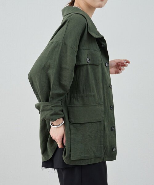 SHENERY（シーナリー）の「《涼しいリネン素材》ミリタリーリネンシャツジャケット（その他アウター・レディース・ベージュ/オフホワイト/カーキ・38/36）」の10枚目の写真