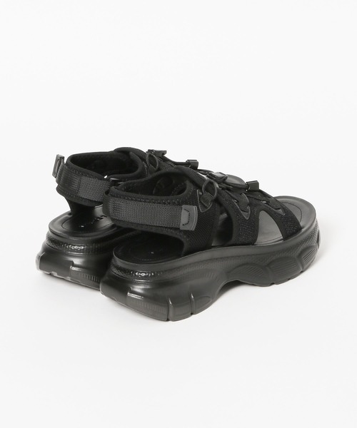 LEPSIM(レプシィム)の「レースアップスニーカーサンダル 327879(サンダル・レディース・シルバー/ブラック・LARGE/MEDIUM)」の8枚目の写真