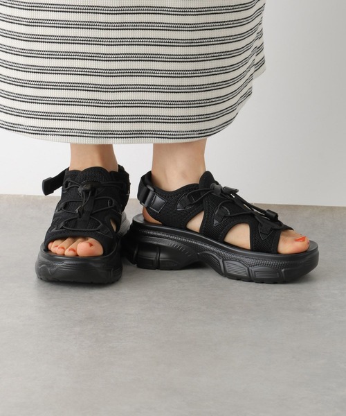 LEPSIM(レプシィム)の「レースアップスニーカーサンダル 327879(サンダル・レディース・シルバー/ブラック・LARGE/MEDIUM)」の14枚目の写真