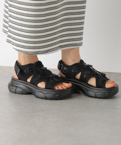 LEPSIM(レプシィム)の「レースアップスニーカーサンダル 327879(サンダル・レディース・シルバー/ブラック・LARGE/MEDIUM)」の16枚目の写真