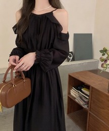 FAVORITO（ファヴォリート）の「フレア袖オフショルダーキャミワンピース（ワンピース）」