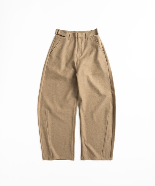 MUHET(ミュエータ)の「waist slit curve slacks pants / ウエストスリットカーブスラックスパンツ(スラックス・レディース・チャコールグレー/ベージュ・MEDIUM/SMALL)」の16枚目の写真